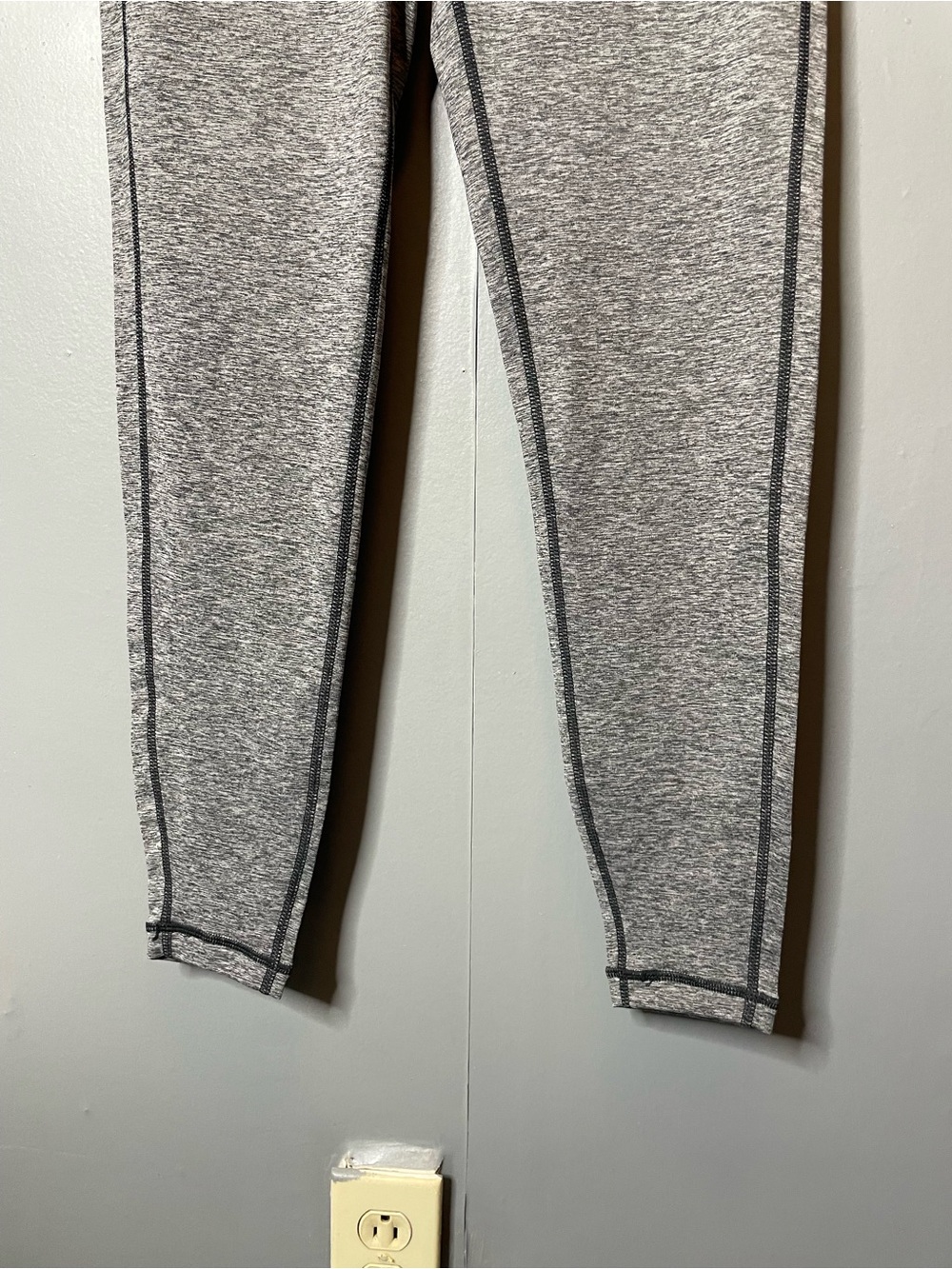 Hurley Women's Gray Knit Drawstring Active Leggings size small - Picture 5 of 12